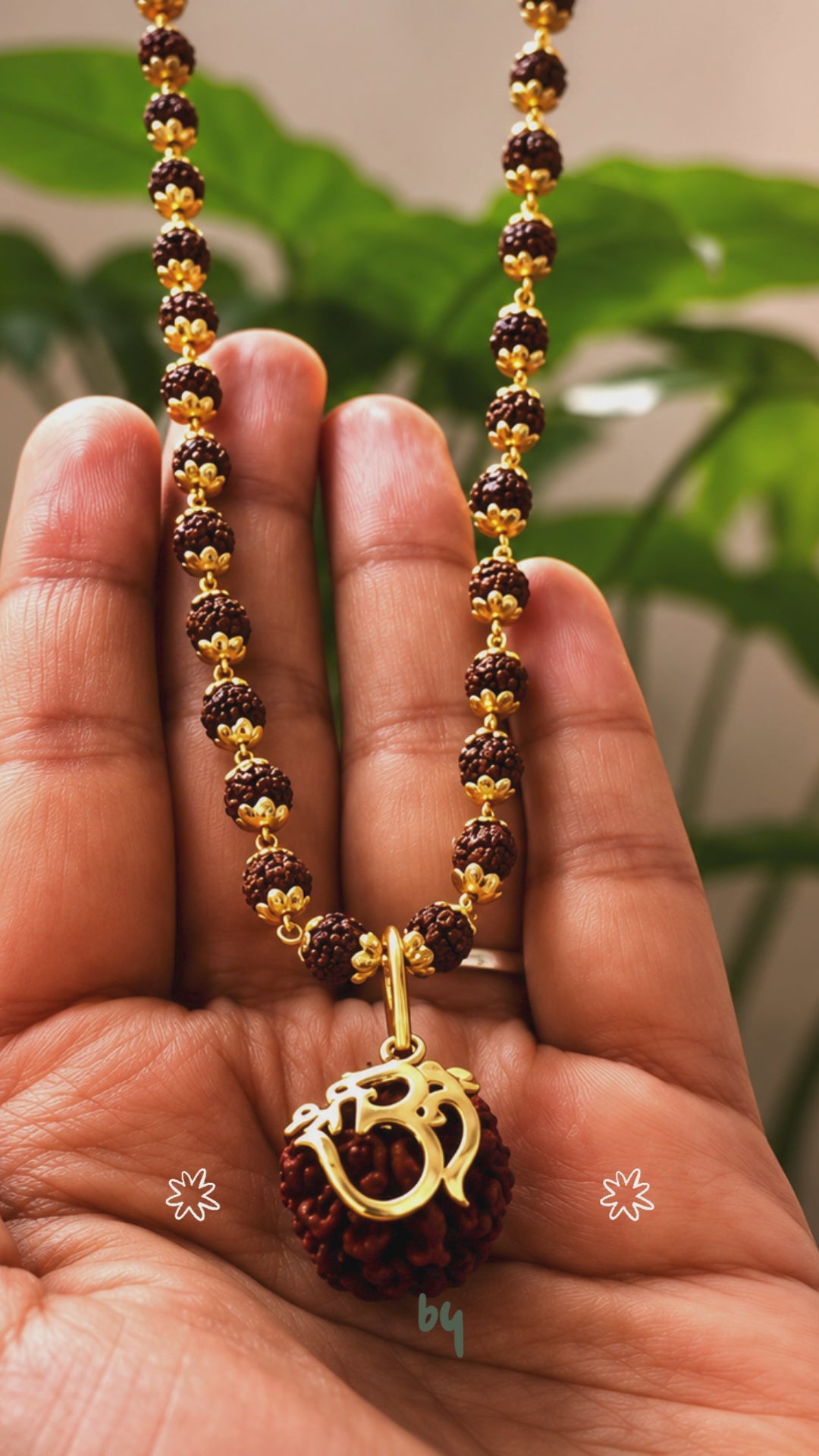 Rudraksha Pendant with Om Shree Design